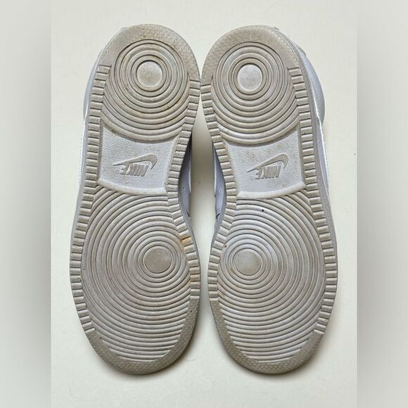 Nike Women’s Court Vision Mid Triple White Sneakers Sz 8 - Picture 15 of 16